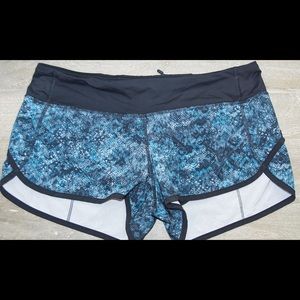 Lulu Lemon blue printed shorts